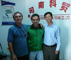 Foreign customer come to our company in 2010